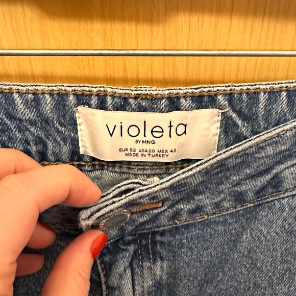 High Rise Wide Leg Jeans - Picture 2 of 4